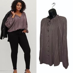 NWT Torrid Metallic Crinkle Gauze Lurex Peasant Blouse